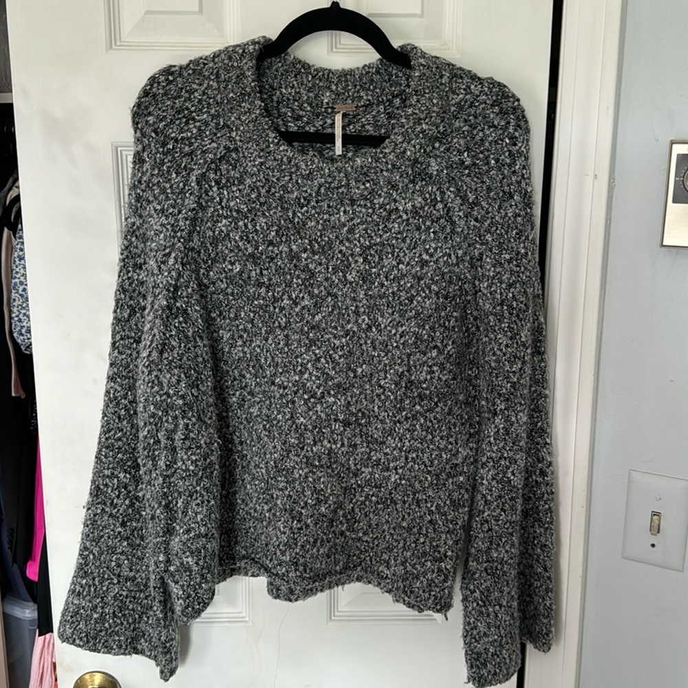 Free people sweater size small